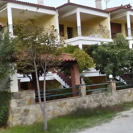 Natalia'S Apartments-3