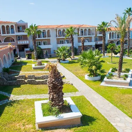Aristoteles Beach-3