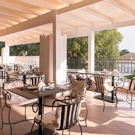 Neikos Mediterraneo Luxury Suites-2