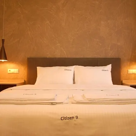 Citizen 9-2