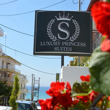 S. Luxury Princess Suite-3