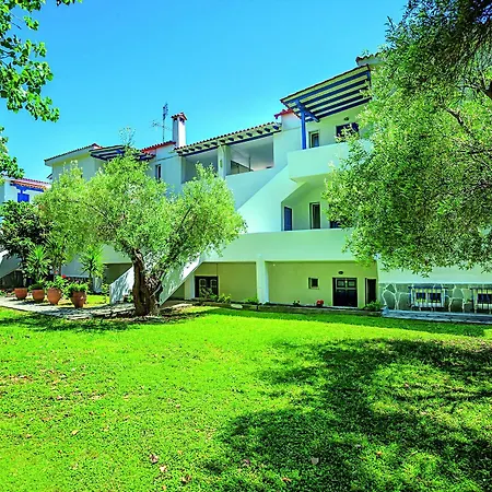 Faros Apartments-3