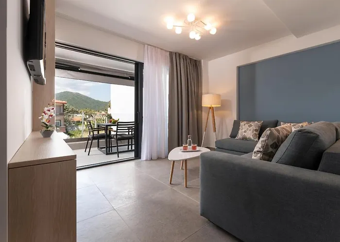 Sky Luxury Suites Σάρτη