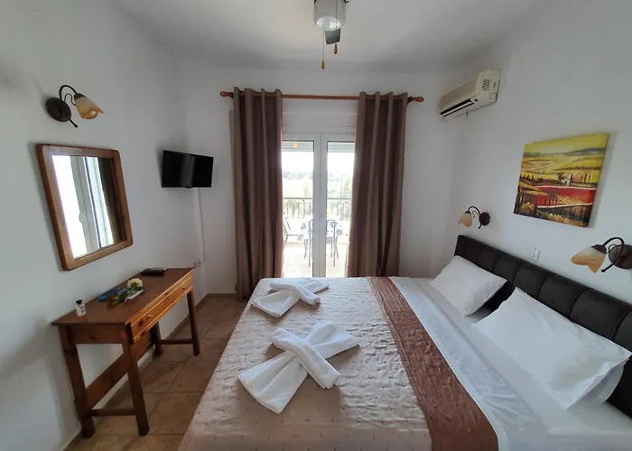 Hotel Pefko Néos Marmarás
