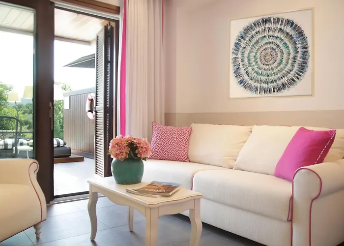 Avaton Luxury Beach Resort - Relais & Chateaux Ουρανούπολη