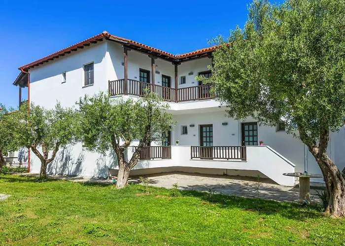 Eleon Suites Áfitos