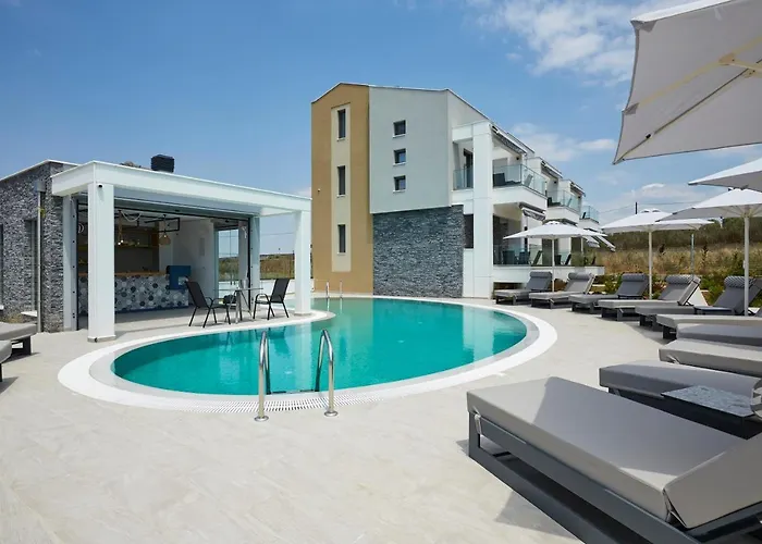Greystone Suites Παραλία Διονυσίου