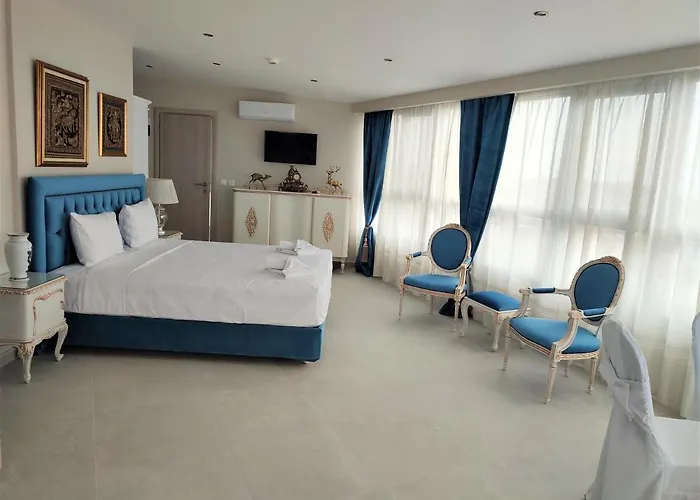 Light Blue Hotel Nea Kallikrateia
