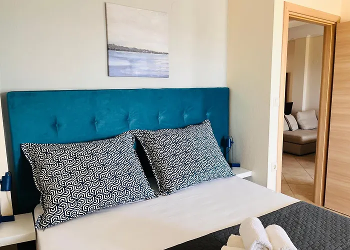 Allea Hotel And Apartments Τορώνη