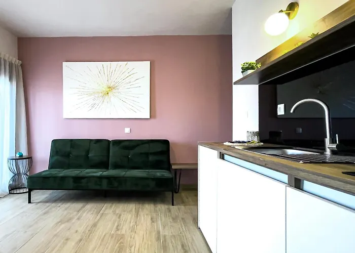 Athonite All Seasons Luxury Suites Ιερισσός