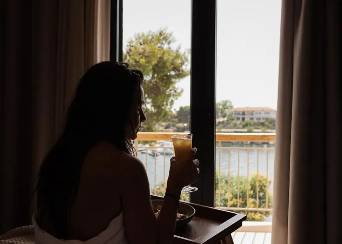 Medusa Luxury Suites Νέος Μαρμαράς