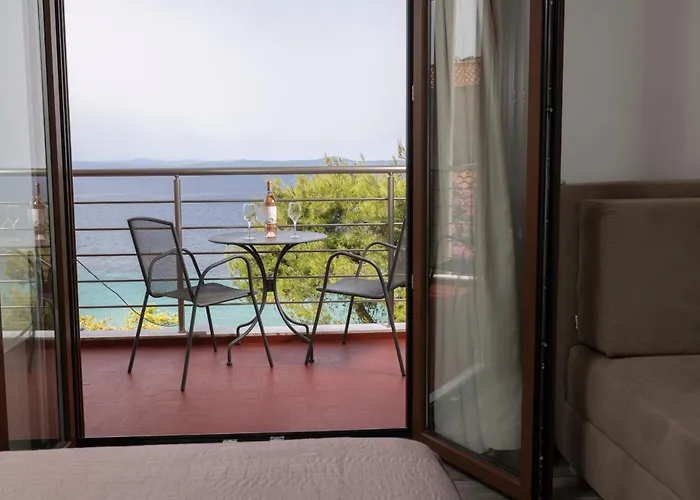 Sea View Apollo Apartments & Studios In Áfitos