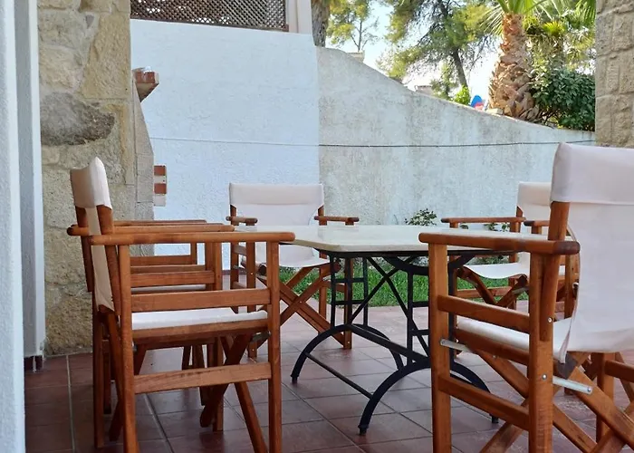 Pet friendly Joanna'S Seaside Villa Kallithea 