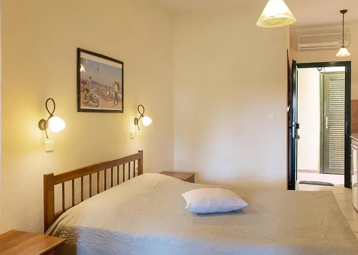 Elenas Beach Studios Βουρβουρού