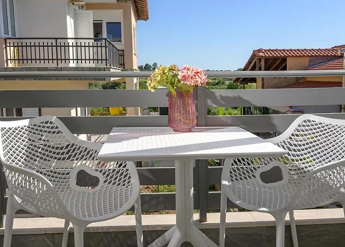 Meltemi Luxury Apartments Νέα Ρόδα