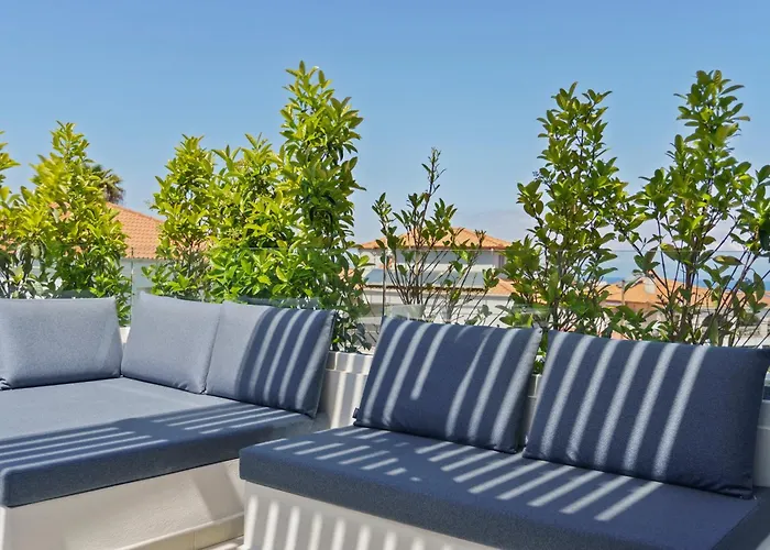 Palm Boutique Suites Πευκοχώρι