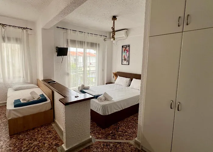 Pelekan Rooms And Apartments Athina 32 Πευκοχώρι