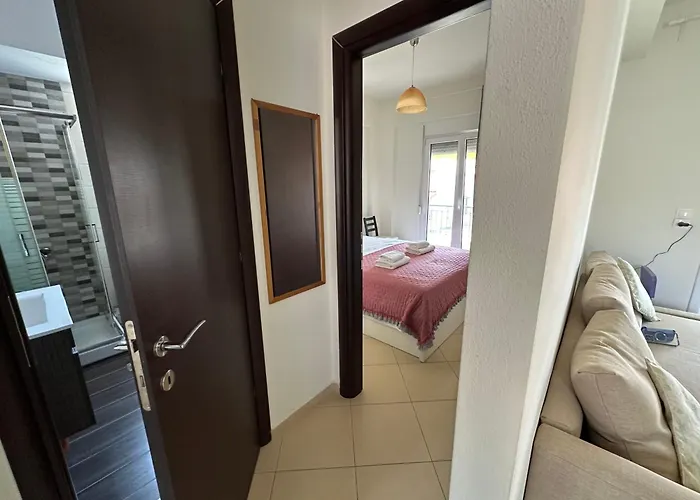 Mila House Aparthotel Νικήτη