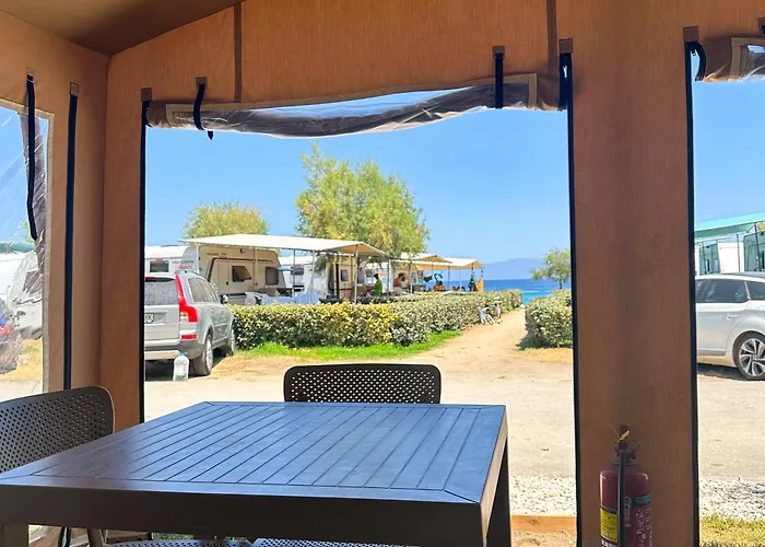 Haustierfreundliches Armenistis Mediterranean Camping Village Sarti