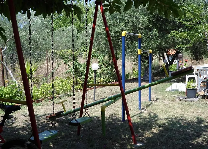 Bozelia Apartments Τορώνη