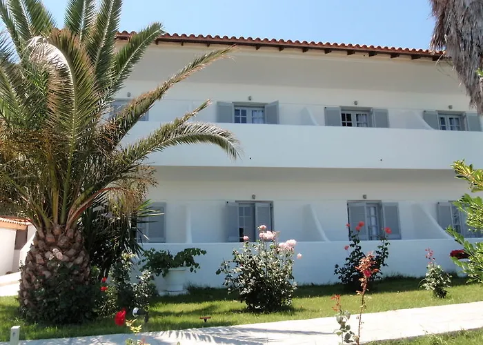 White Suites Áfitos