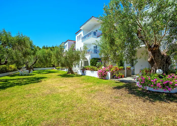 Faros Apartments Ποσείδι