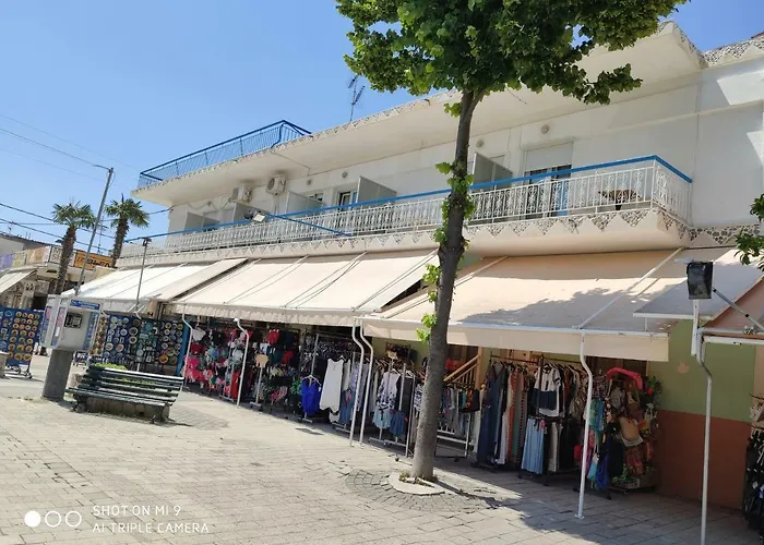 Malvina Rooms Kallithea 